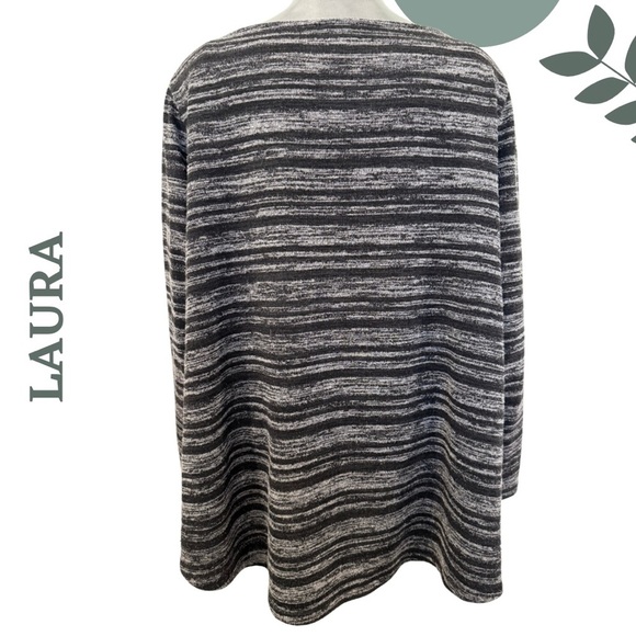 🛍️3/$40 Laura Plus Black & Grey Striped Long Sleeve Tunic | Zipper Pocket |  3X - Picture 3 of 6